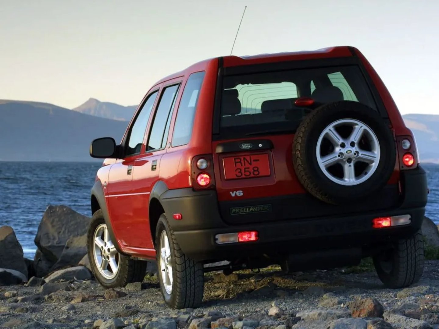 Land Rover_Freelander_1_generation__SUV_5-doors__11.jpg