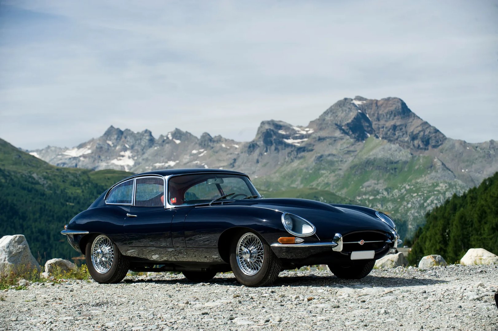 Jaguar_E-type_1_generation__Coupe__8.jpg