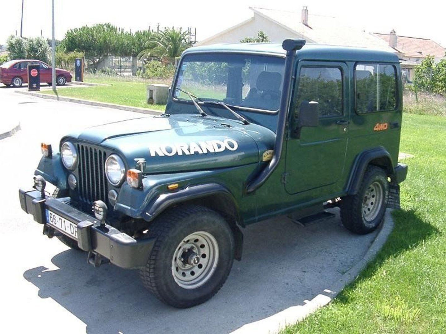 ssangyong_Korando_1_generation__SUV_3-doors__1.jpg