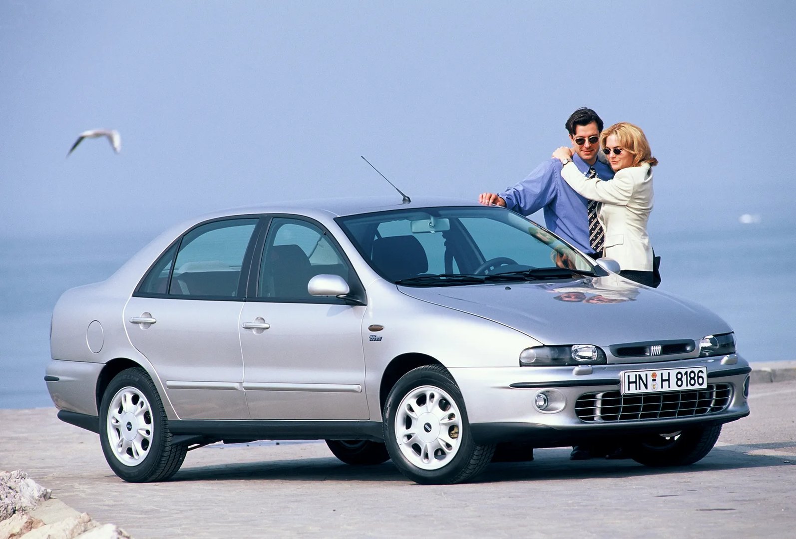 Fiat_Marea_1_generation__Sedan__2.jpg