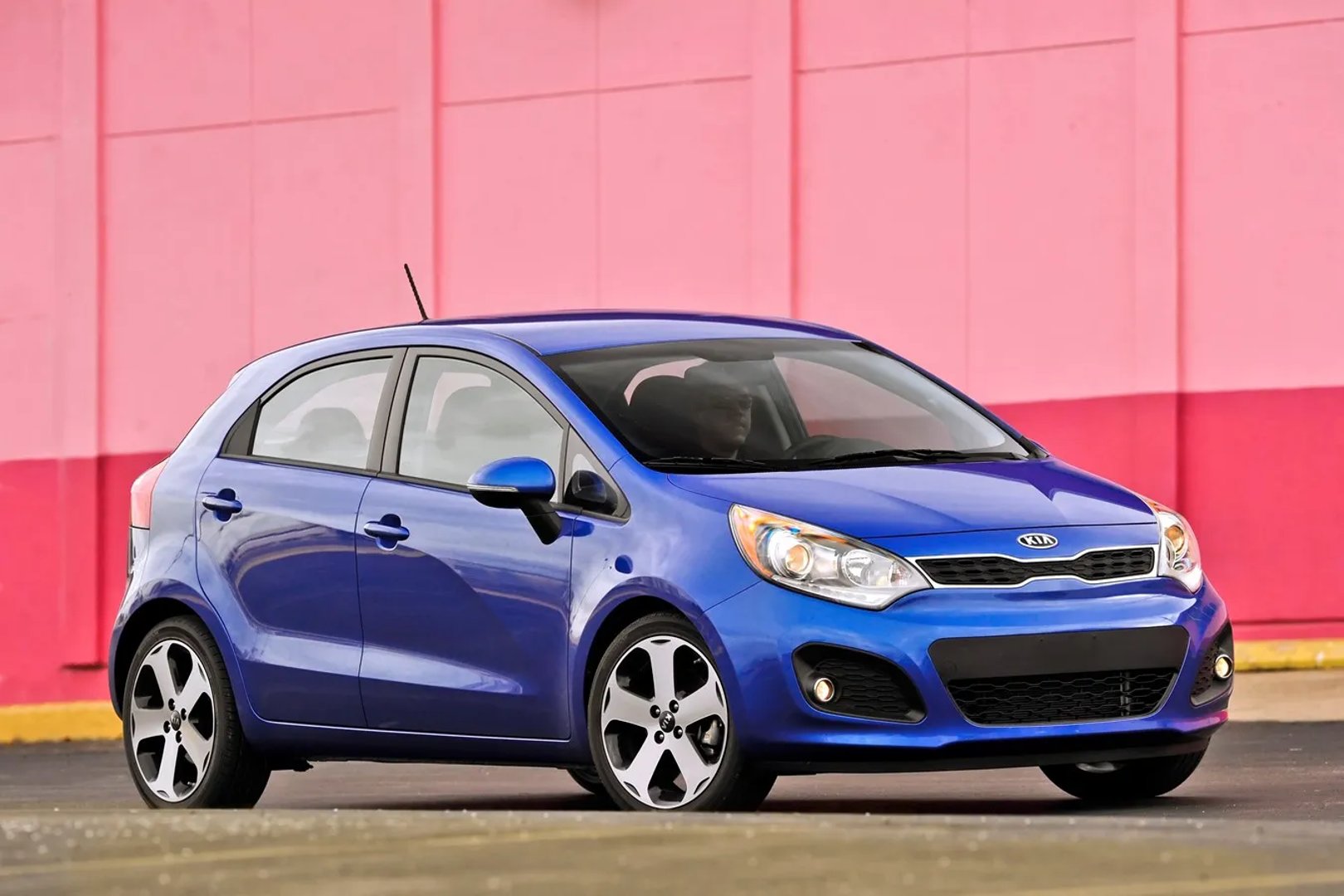Kia_Rio_3_generation__Hatchback_5-door__6.jpg