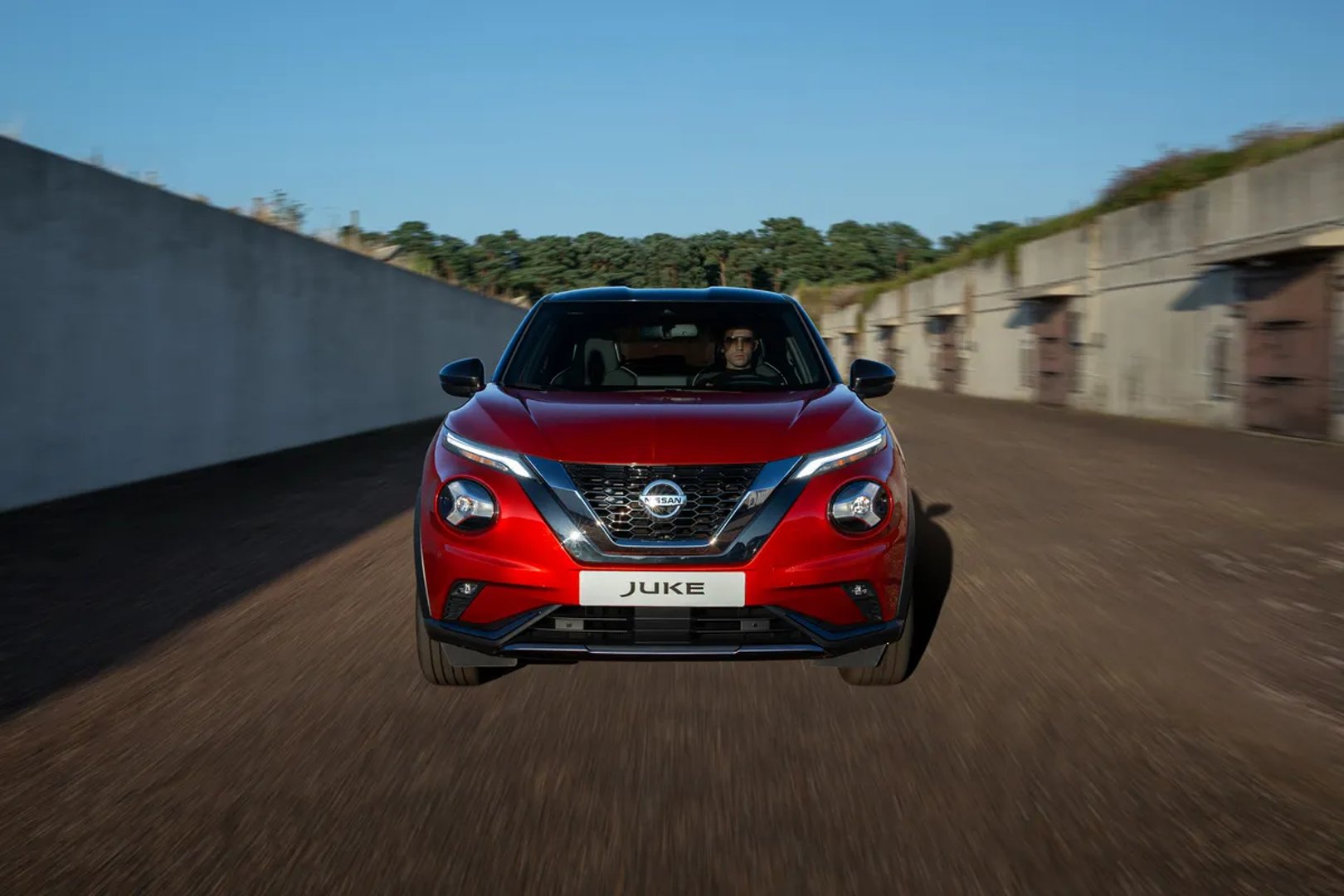 Nissan_Juke_2_generation__SUV_5-doors__9.jpg