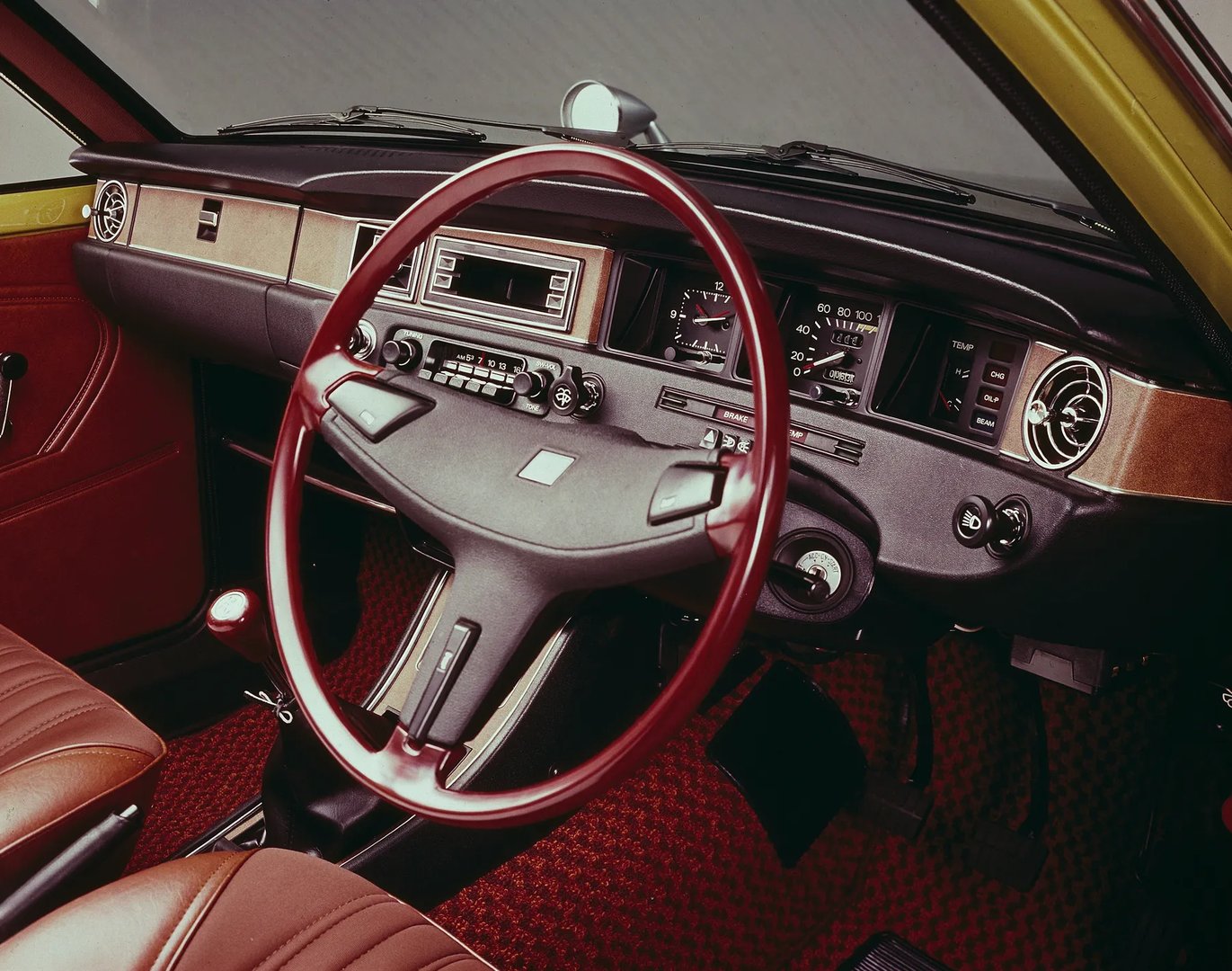 Datsun_Sunny_1_generation__Sedan__10.jpg
