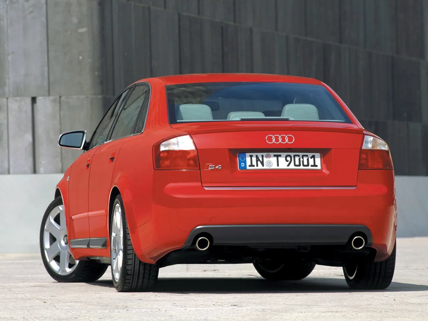 Audi_S4_2_generation__Sedan__2.jpg