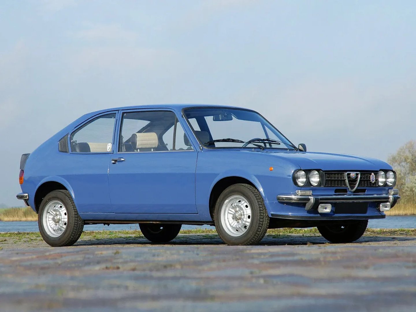 Alfa Romeo_Alfasud_1_generation__Mini_3-doors__8.jpg