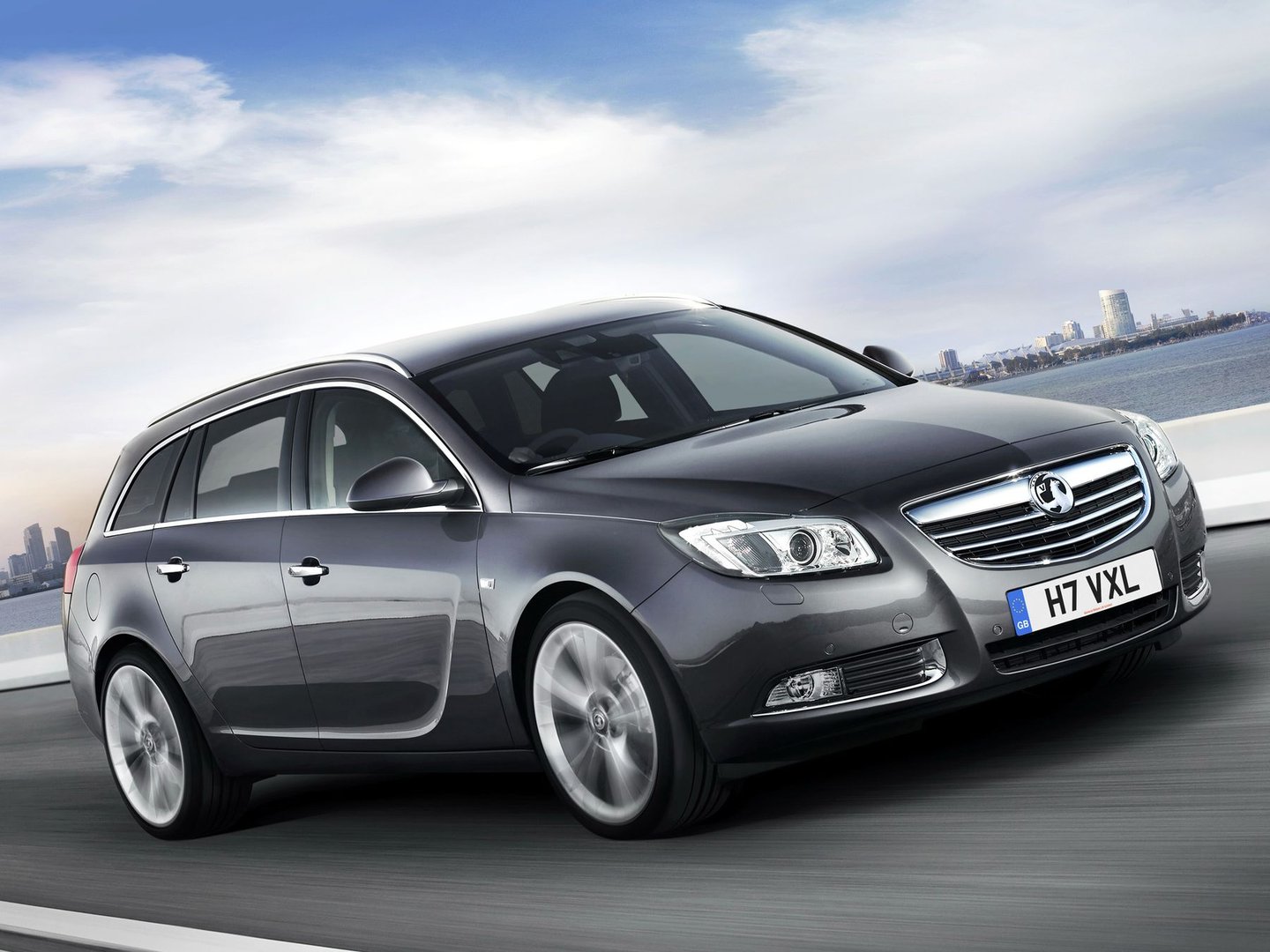 vauxhall_Insignia_1_generation__Estate_5-door__14.jpg