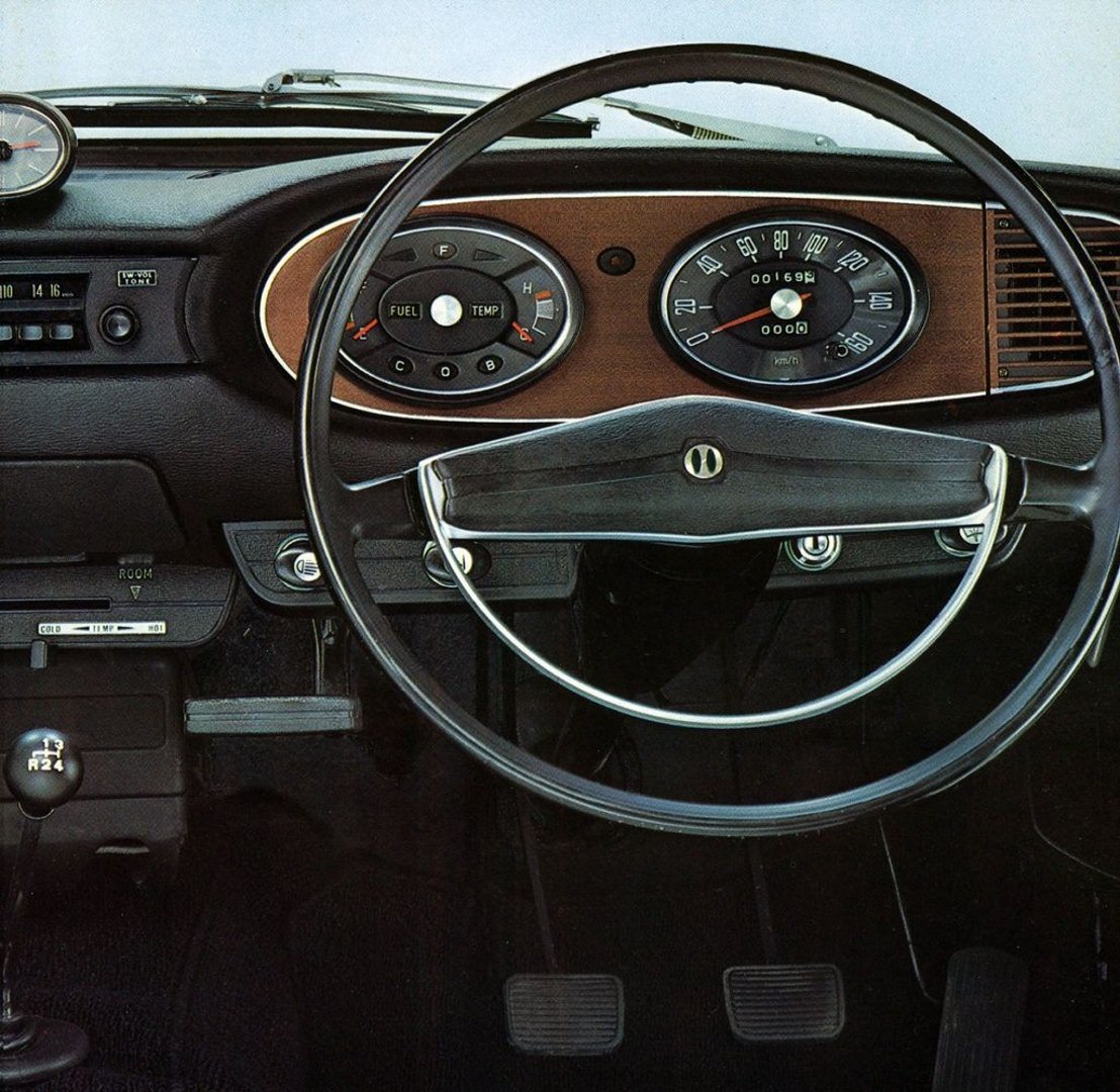 isuzu_Florian_1_generation_restyling__Sedan__3.jpg