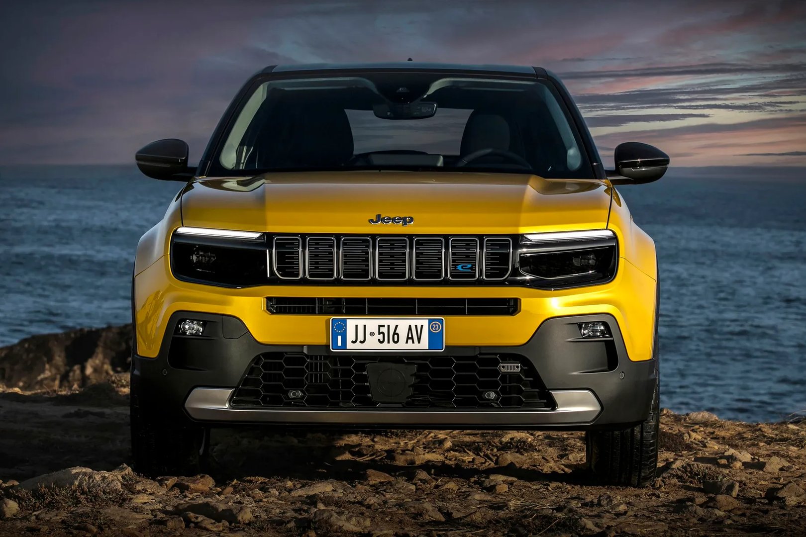 Jeep_Avenger_1_generation__SUV_5-doors__3.jpg