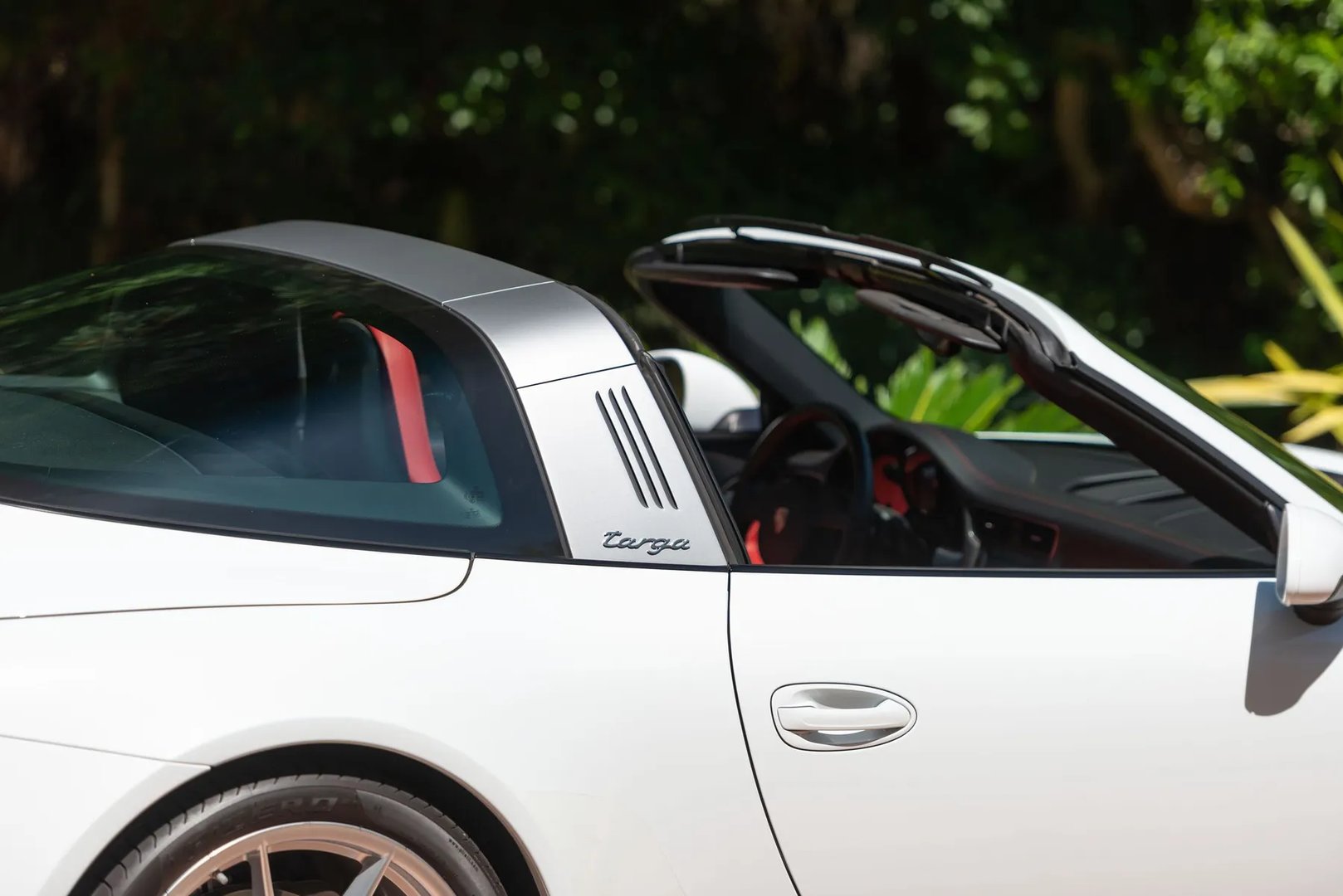 Porsche_911_7_generation__Targa__12.jpg