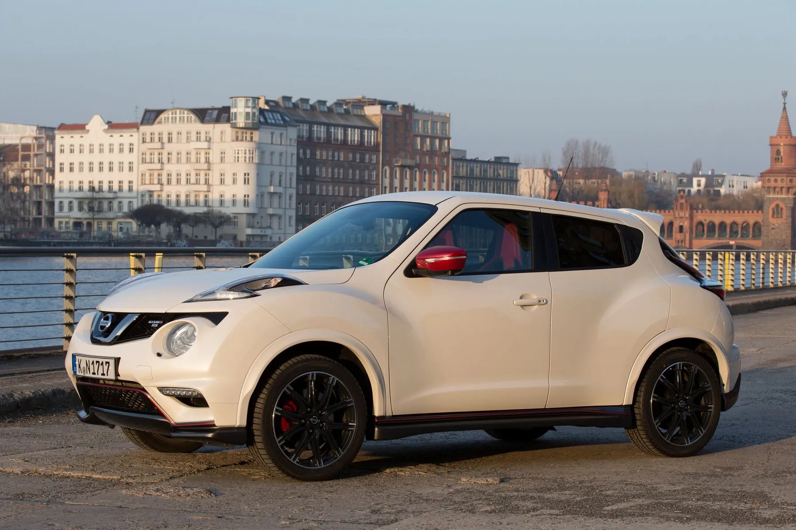 Nissan_Juke_Nismo_1_generation_restyling__SUV_5-doors__12.jpg