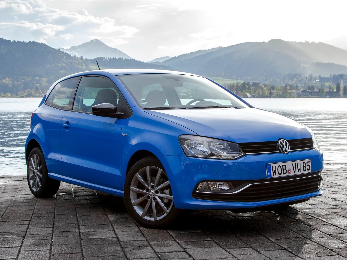 Volkswagen_Polo_5_generation_restyling__Mini_3-doors__2.jpg