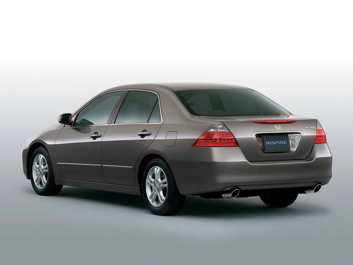 Honda_Inspire_4_generation_restyling__Sedan__1.jpg