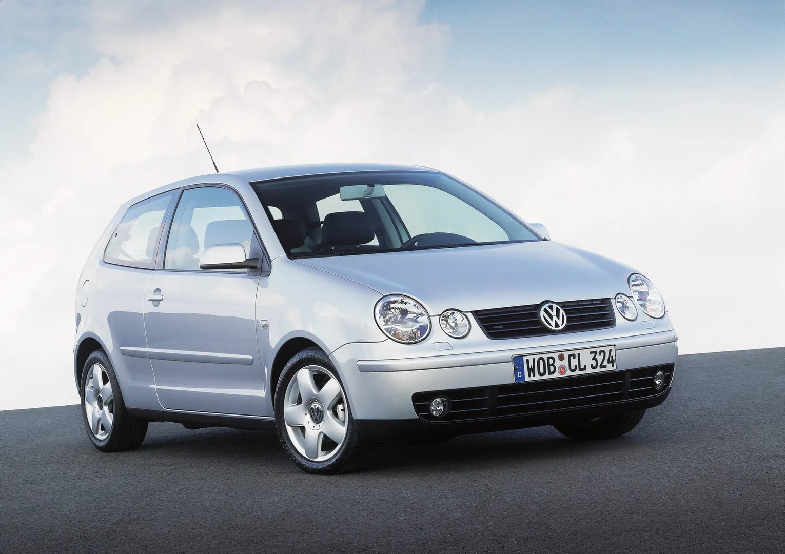 Volkswagen_Polo_4_generation__Mini_3-doors__6.jpg