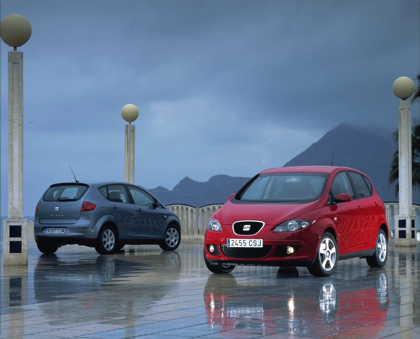 SEAT_Altea_1_generation__Compact_Van__12.jpg