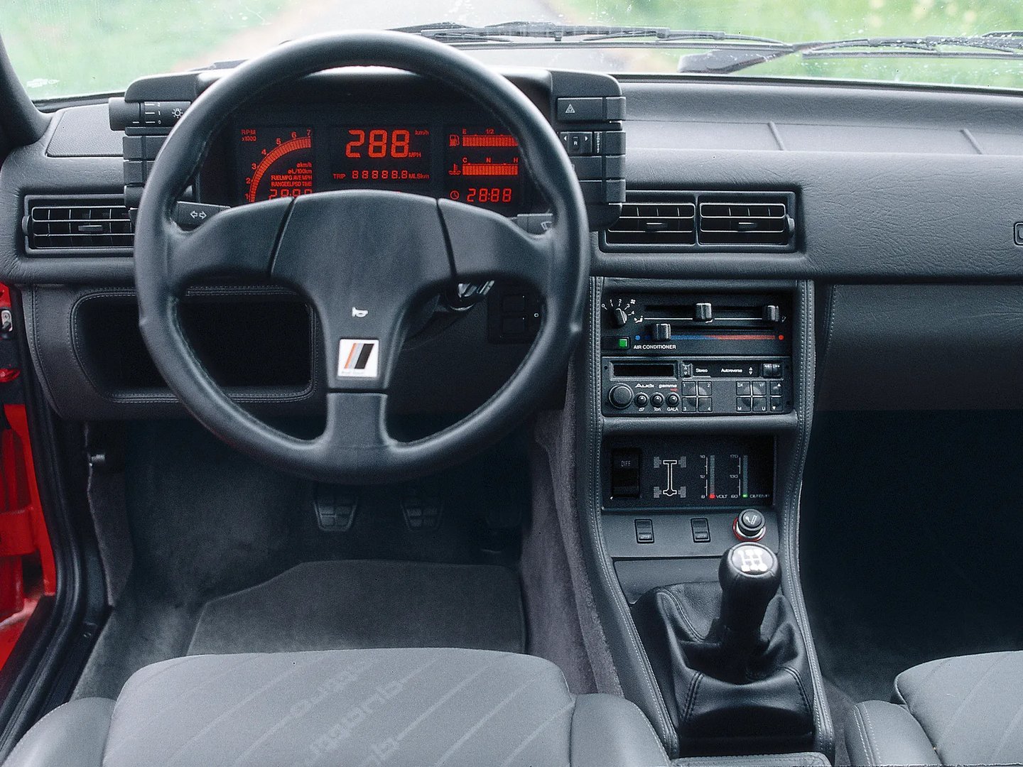 Audi_Quattro_1_generation_restyling__Coupe__9.jpg