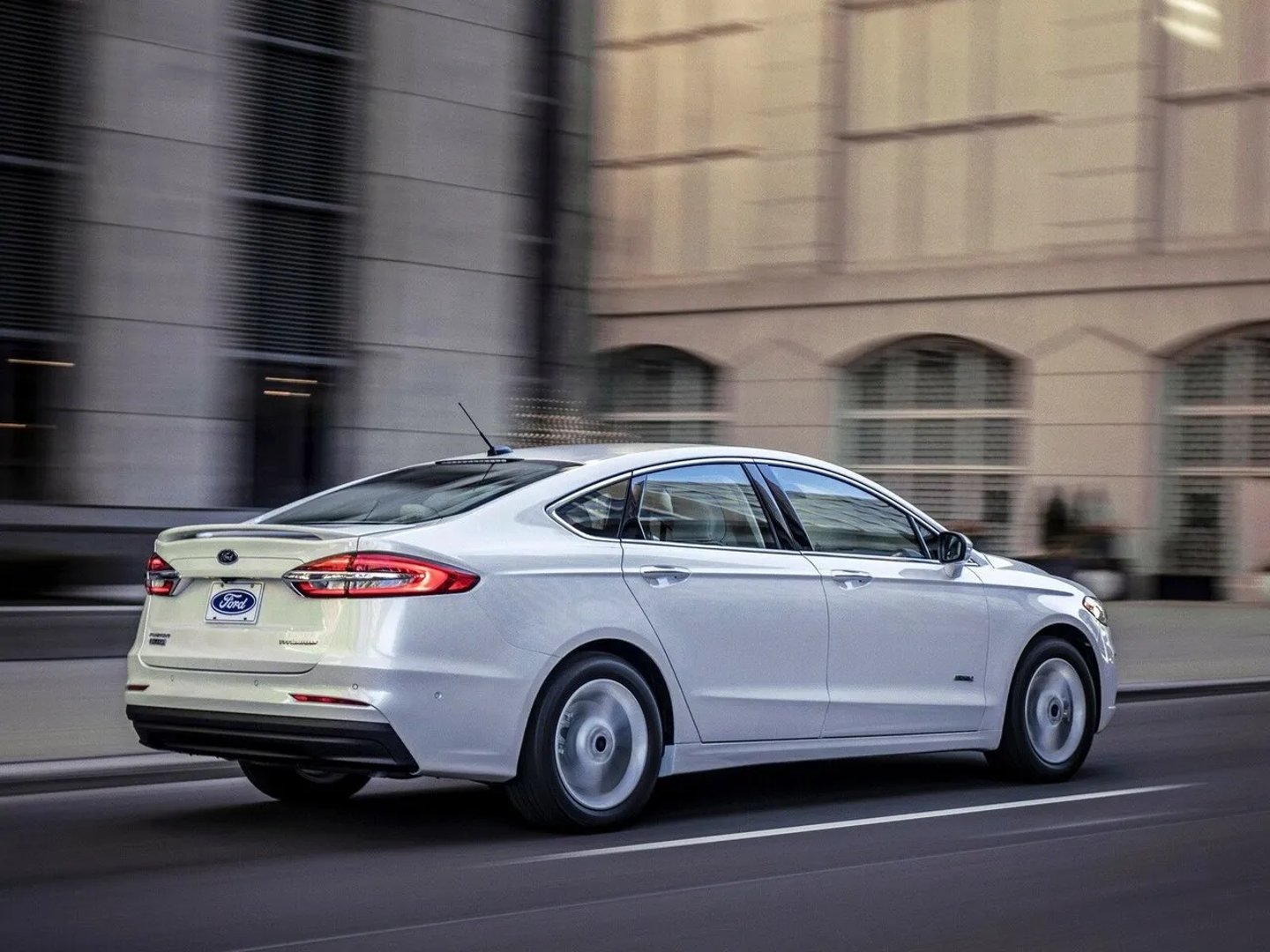 Ford_Mondeo_5_generation_restyling__Sedan__4.jpg