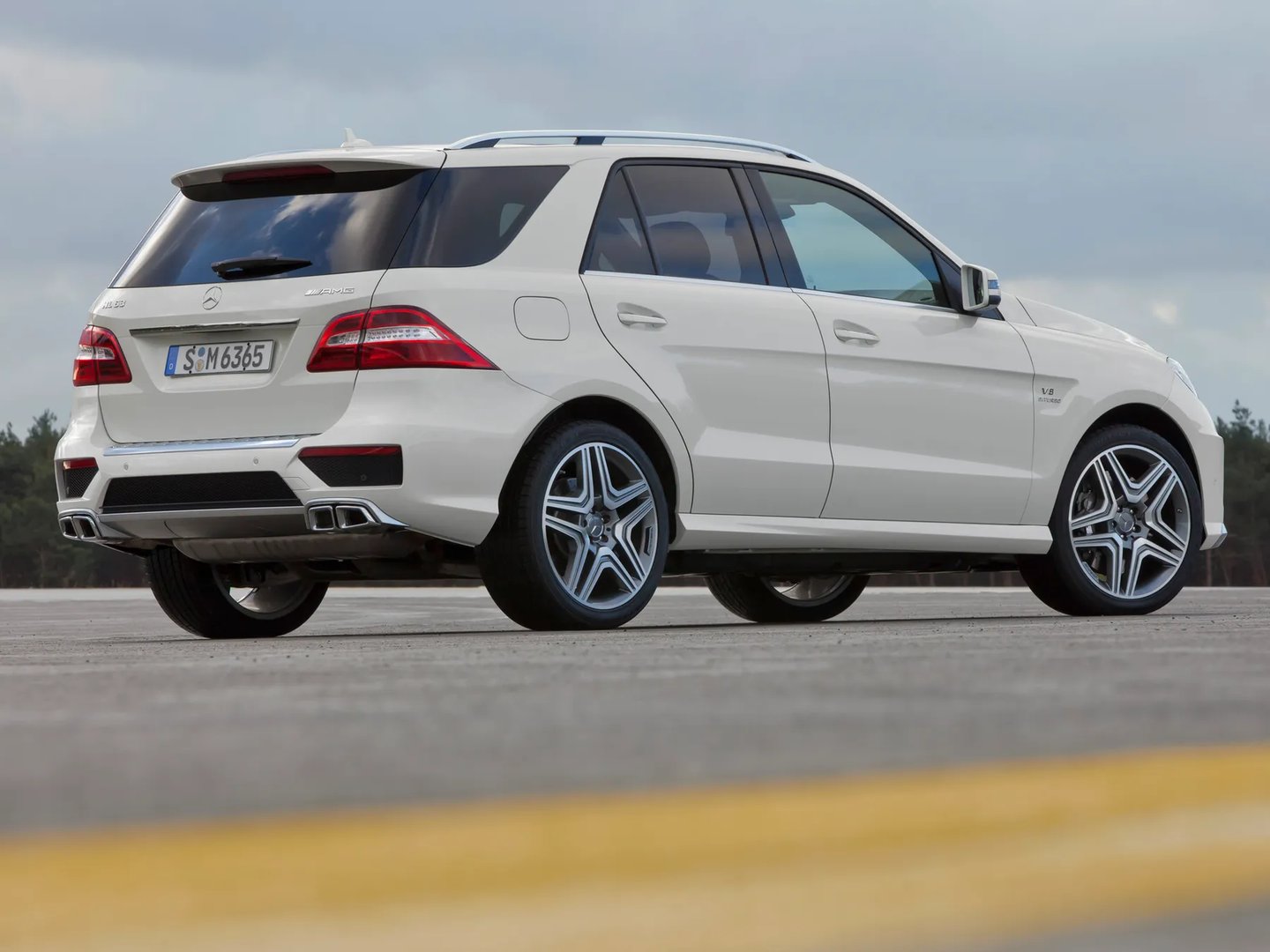 Mercedes_M-Class_AMG_3_generation__SUV_5-doors__7.jpg