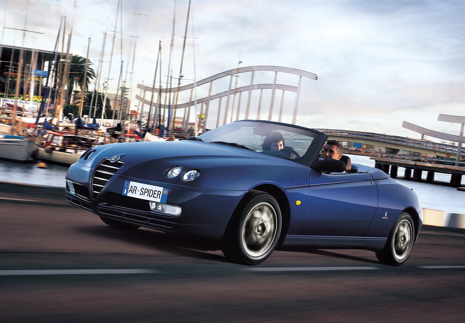 Alfa Romeo_Spider_2_generation__Cabrio__11.jpg