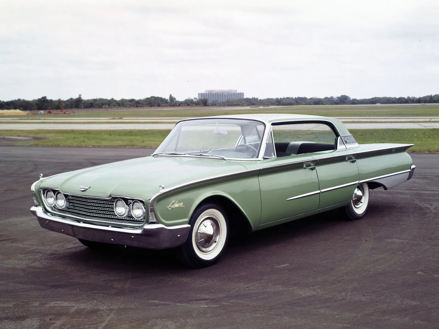Ford Galaxie (USA) 2 generation  Sedan Hardtop