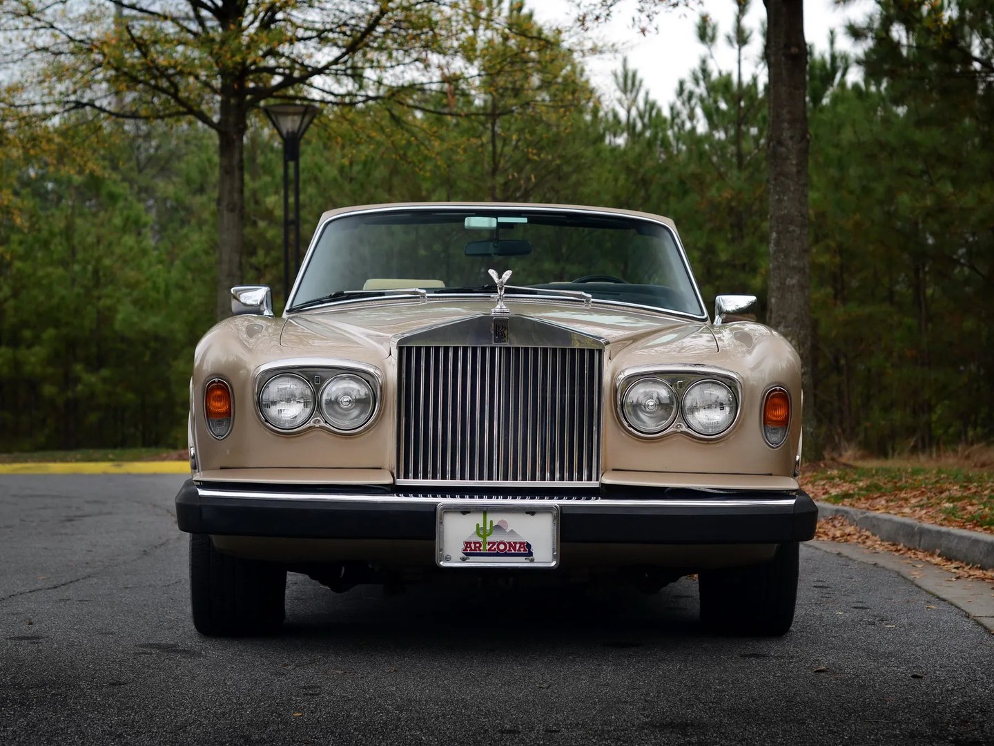 Rolls-Royce_Corniche_1_generation__Cabrio__9.jpg