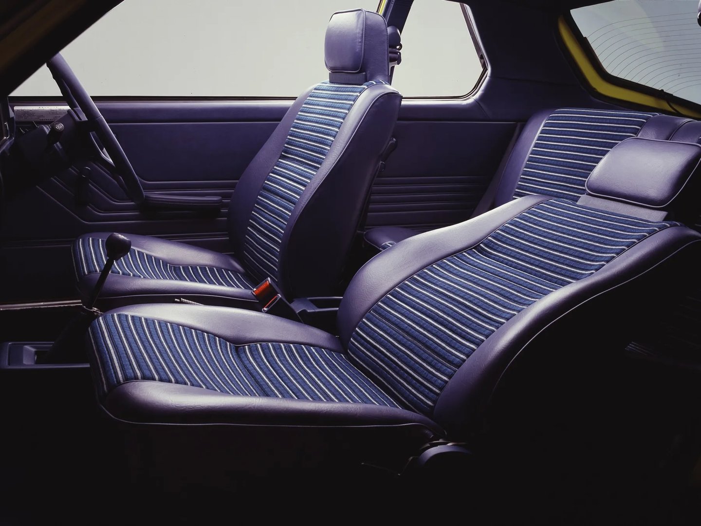 Nissan_Pulsar_1_generation__Coupe__9.jpg