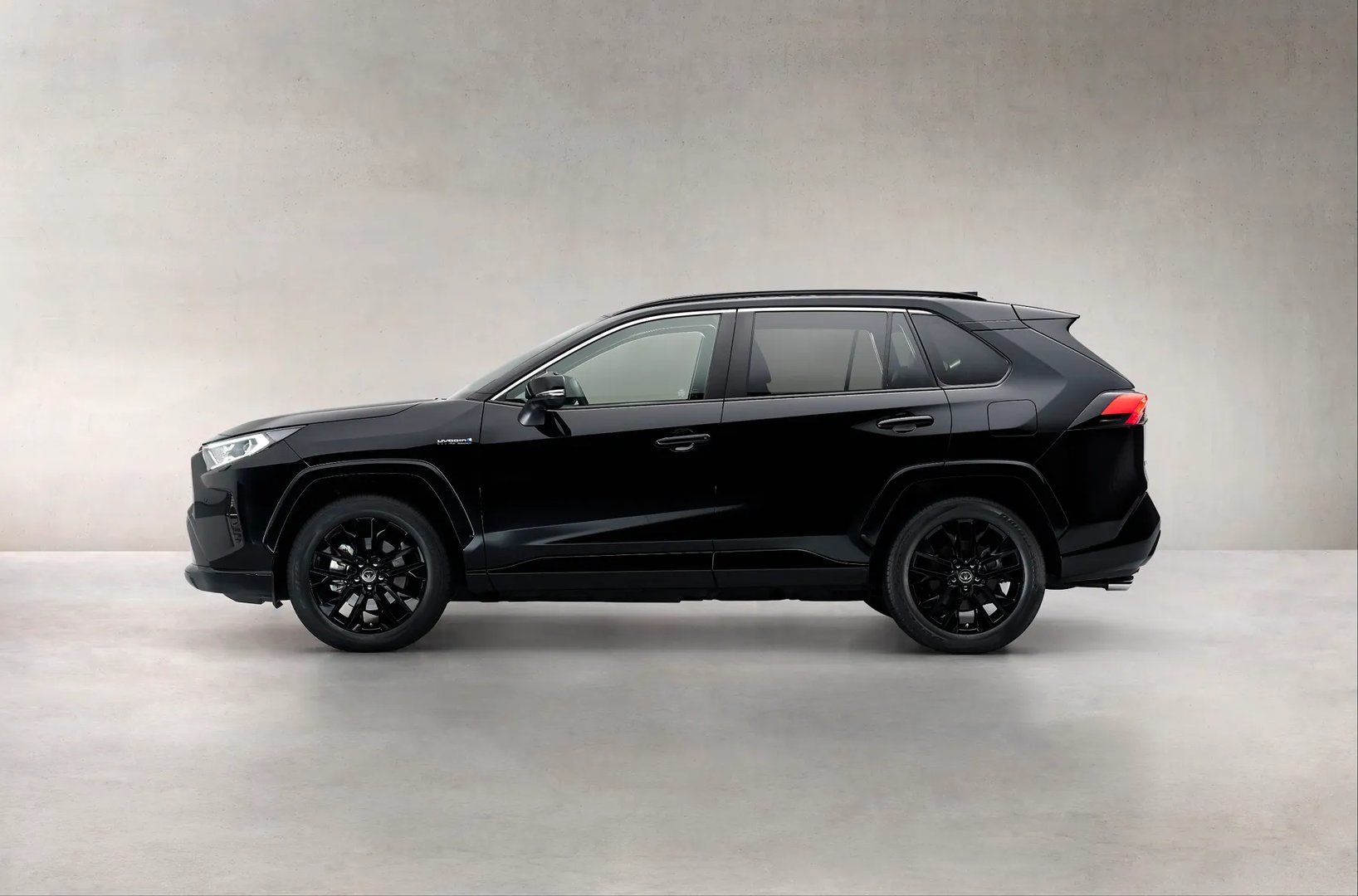 Toyota_RAV4_5_generation__SUV_5-doors__2.jpg