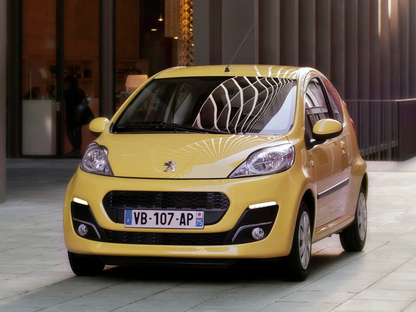 1 generation, restyling 2 