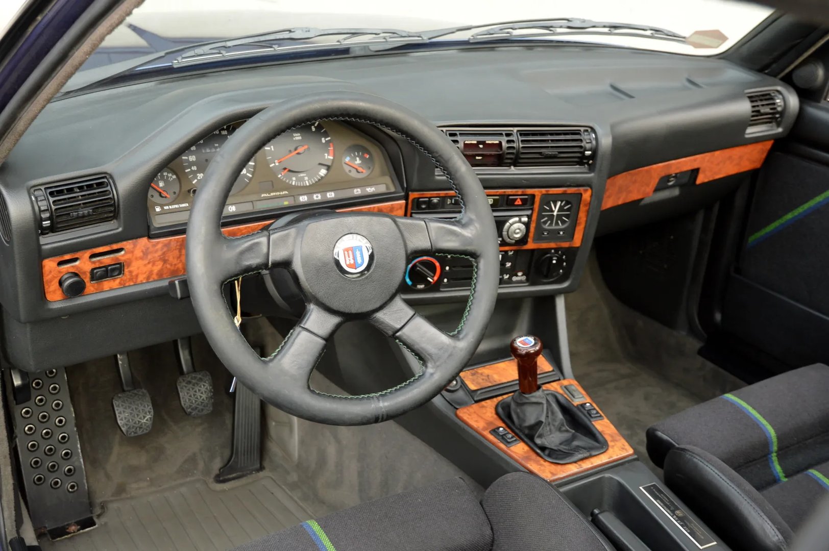 Alpina_B3_1_generation__Coupe__13.jpg