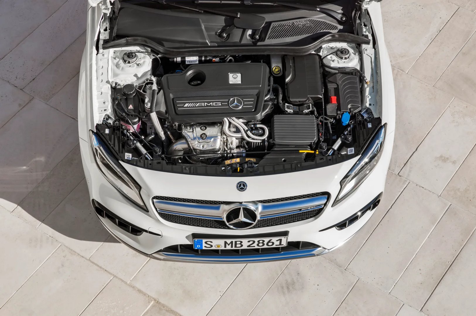 Mercedes_GLA_AMG_1_generation_restyling__SUV_5-doors__12.jpg