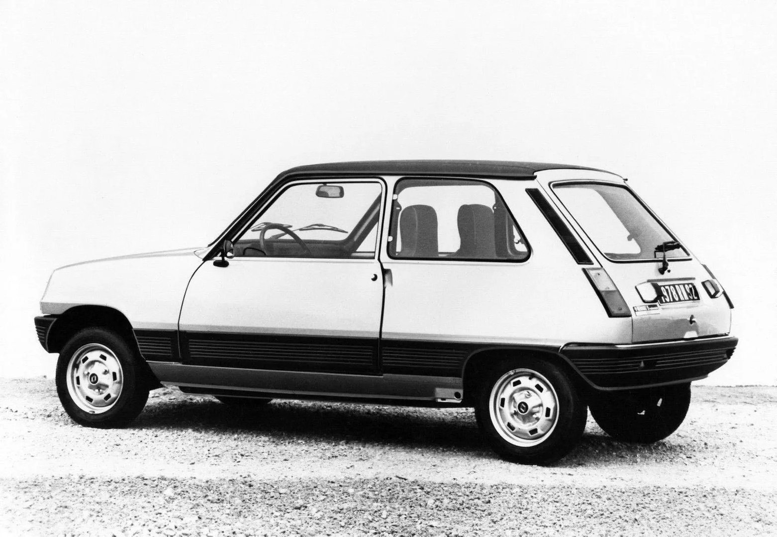 Renault_5_1_generation__Mini_3-doors__4.jpg