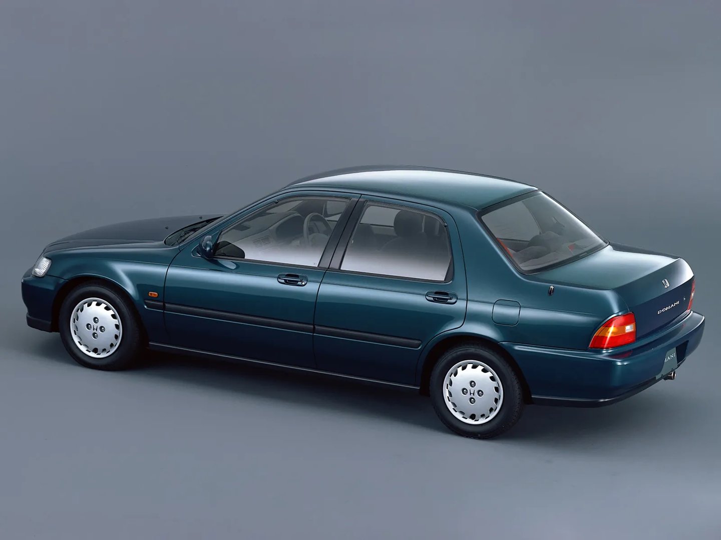 Honda_Domani_1_generation__Sedan__1.jpg