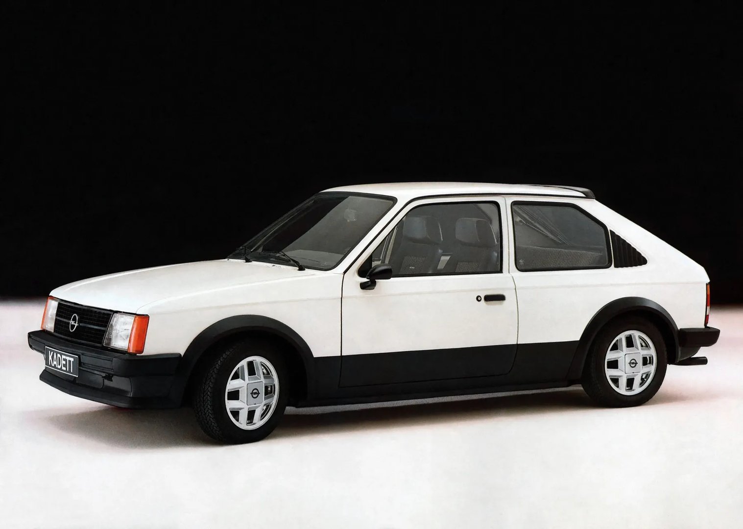 Opel Kadett 4 generation  Hatchback 3-door