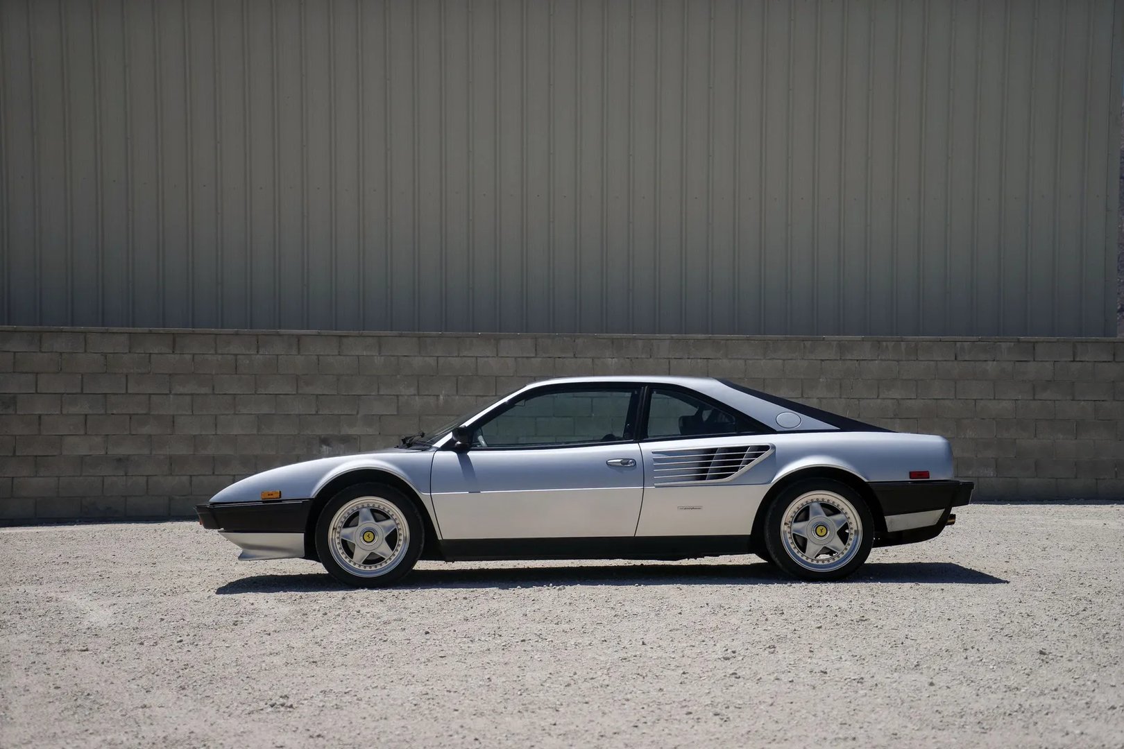 Ferrari_Mondial_1_generation__Coupe__6.jpg