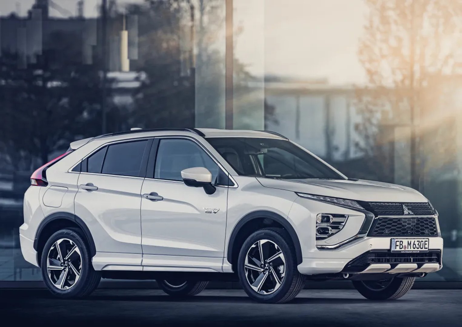 Mitsubishi_Eclipse_Cross_1_generation_restyling__SUV_5-doors__3.jpg