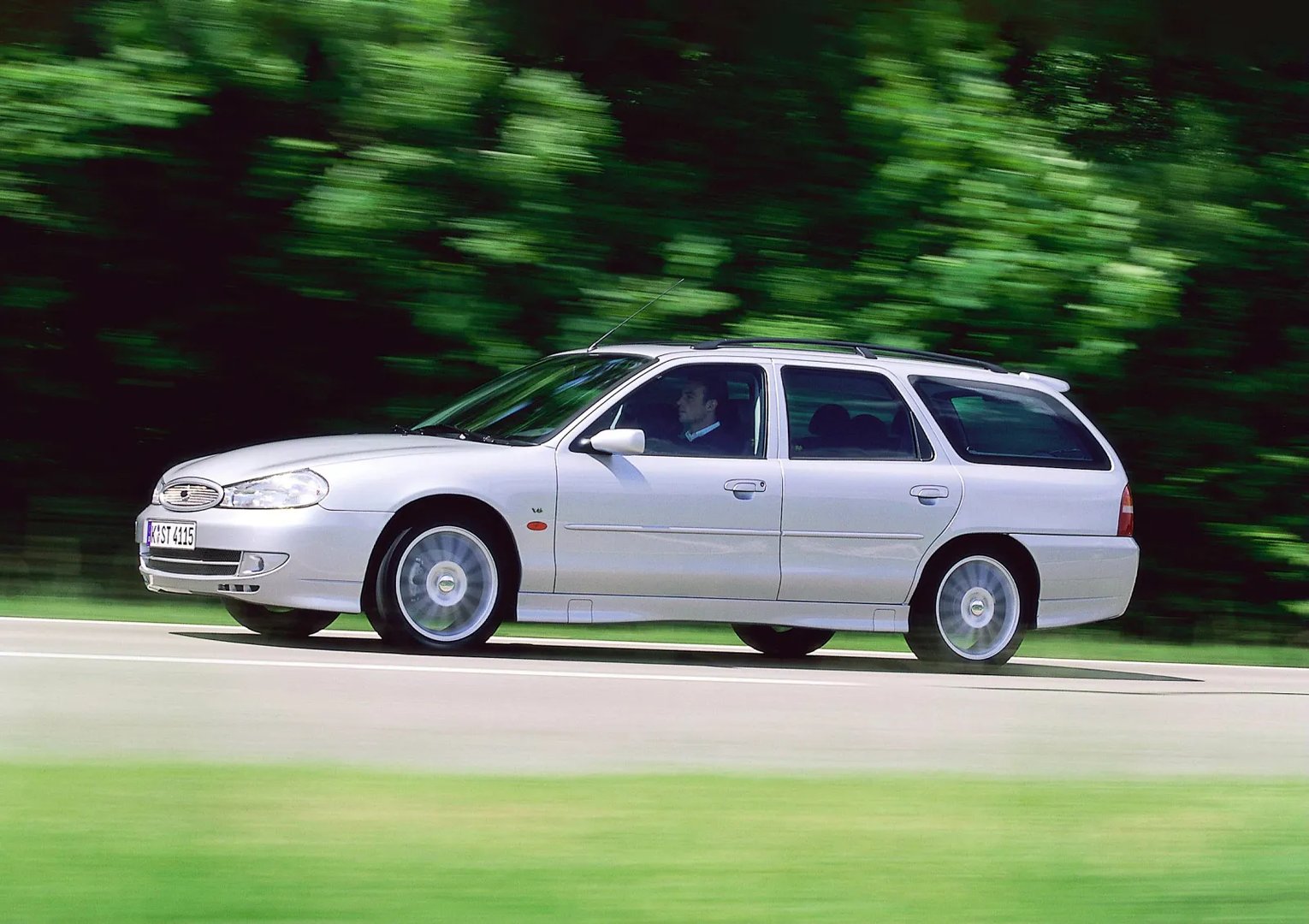Ford Mondeo ST 2 generation  Estate 5-door