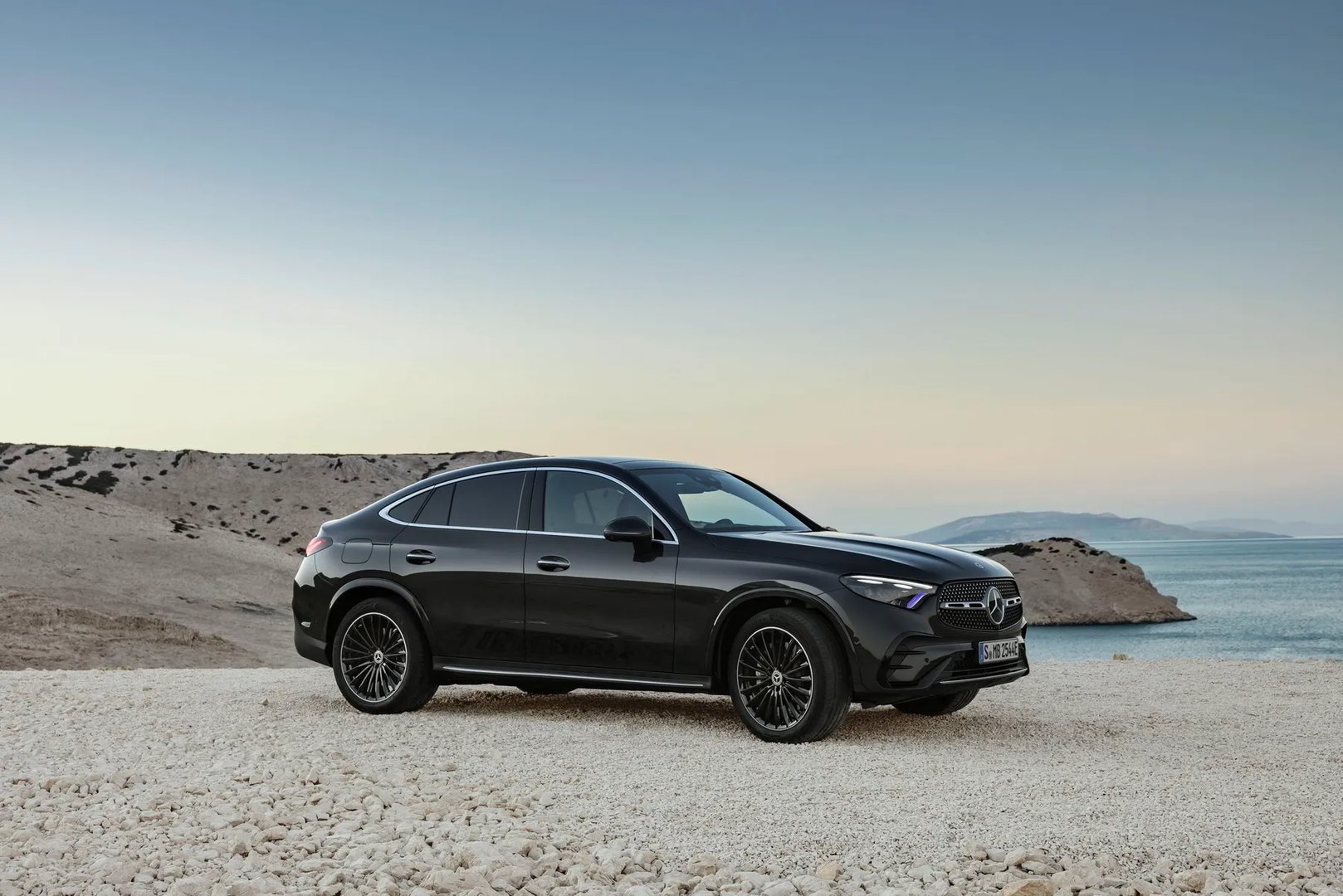 Mercedes_GLC_Coupe_2_generation__SUV_Coupe__1.jpg