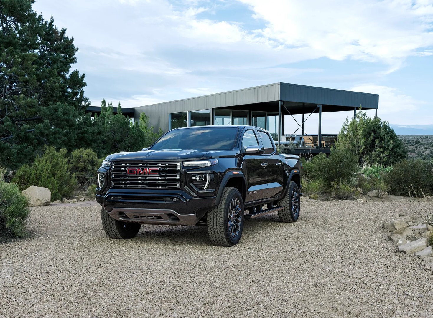 GMC_Canyon_3_generation__Pickup_double-cab__1.jpg