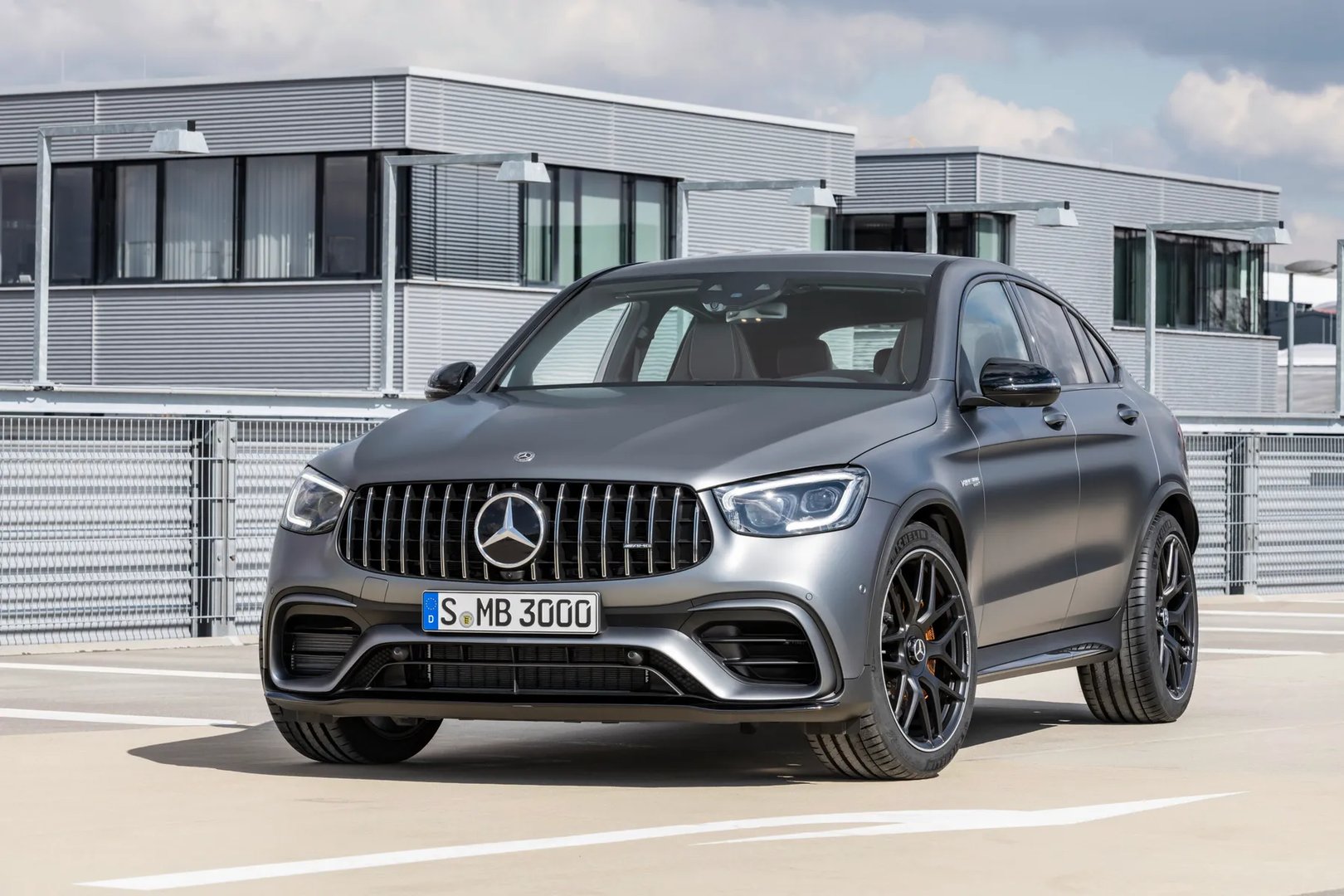 1 generation, restyling 