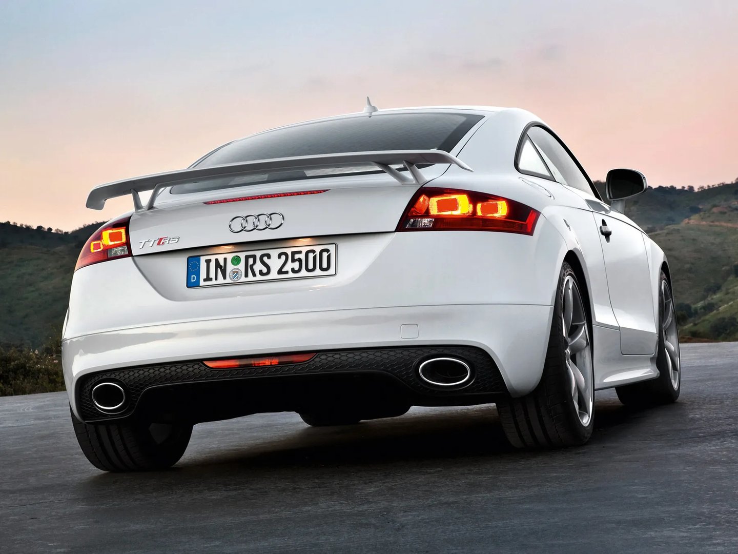 Audi_TT_RS_2_generation__Coupe__11.jpg