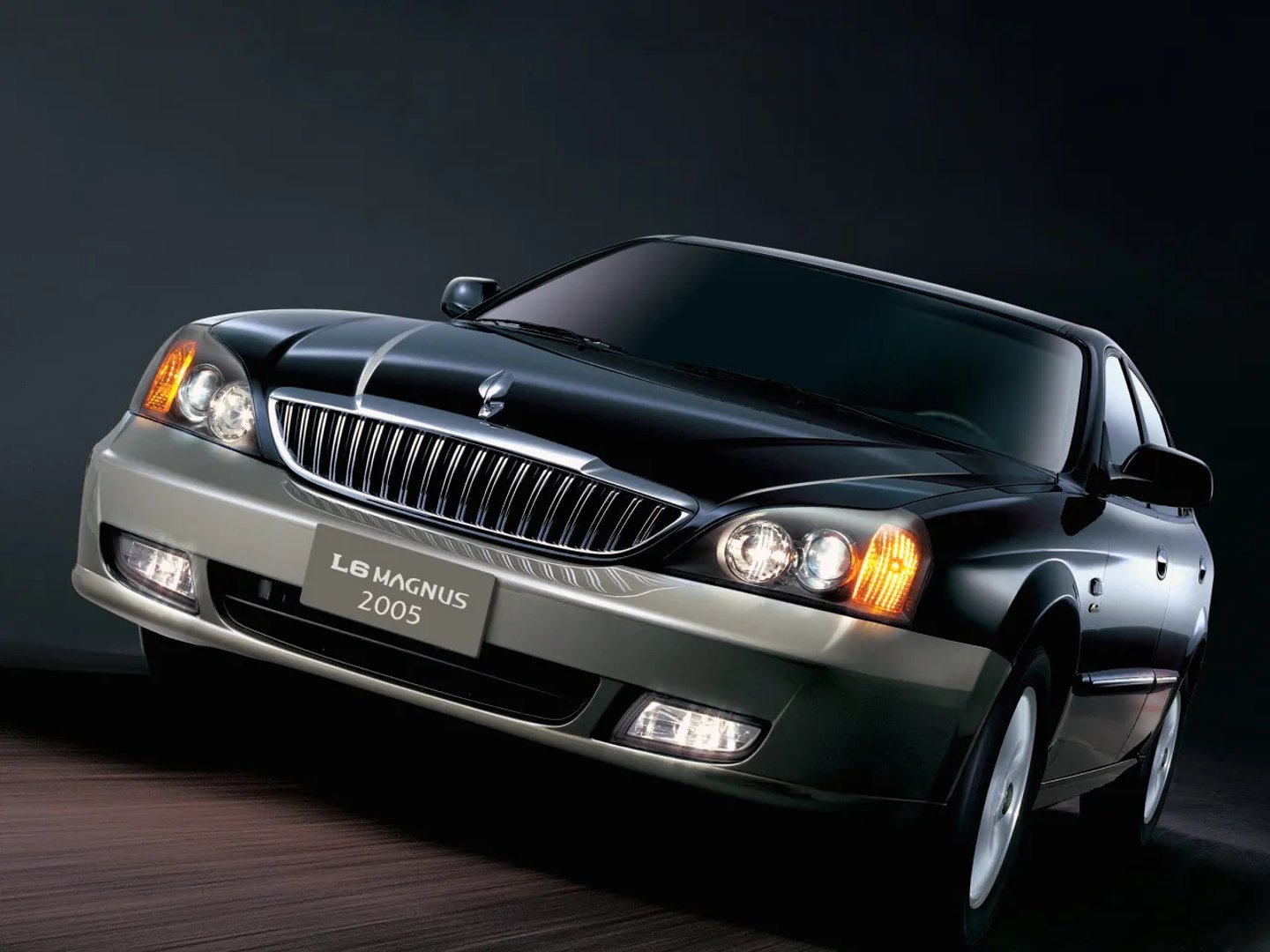 Daewoo_Magnus_1_generation__Sedan__1.jpg