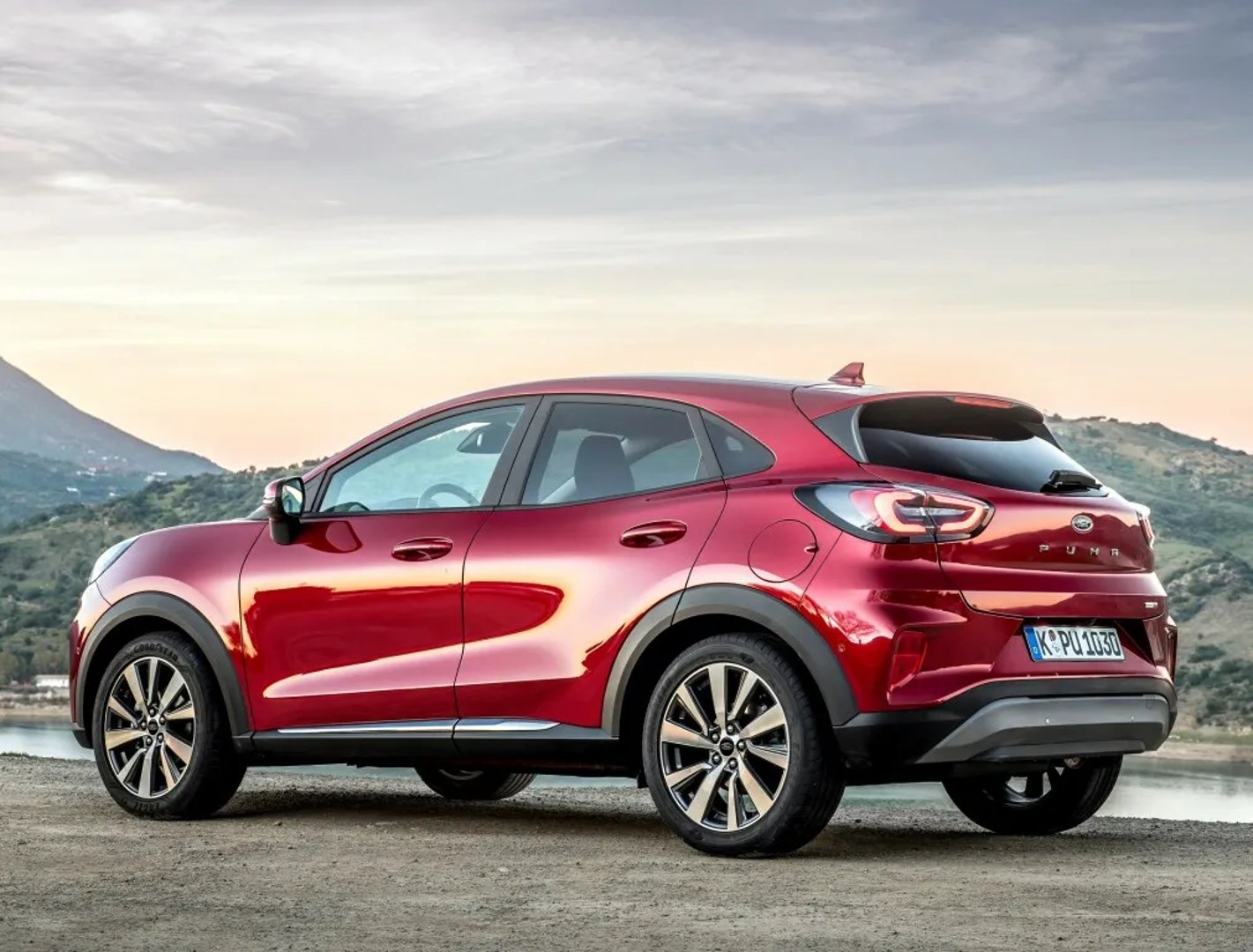 Ford_Puma_2_generation__SUV_5-doors__3.jpg