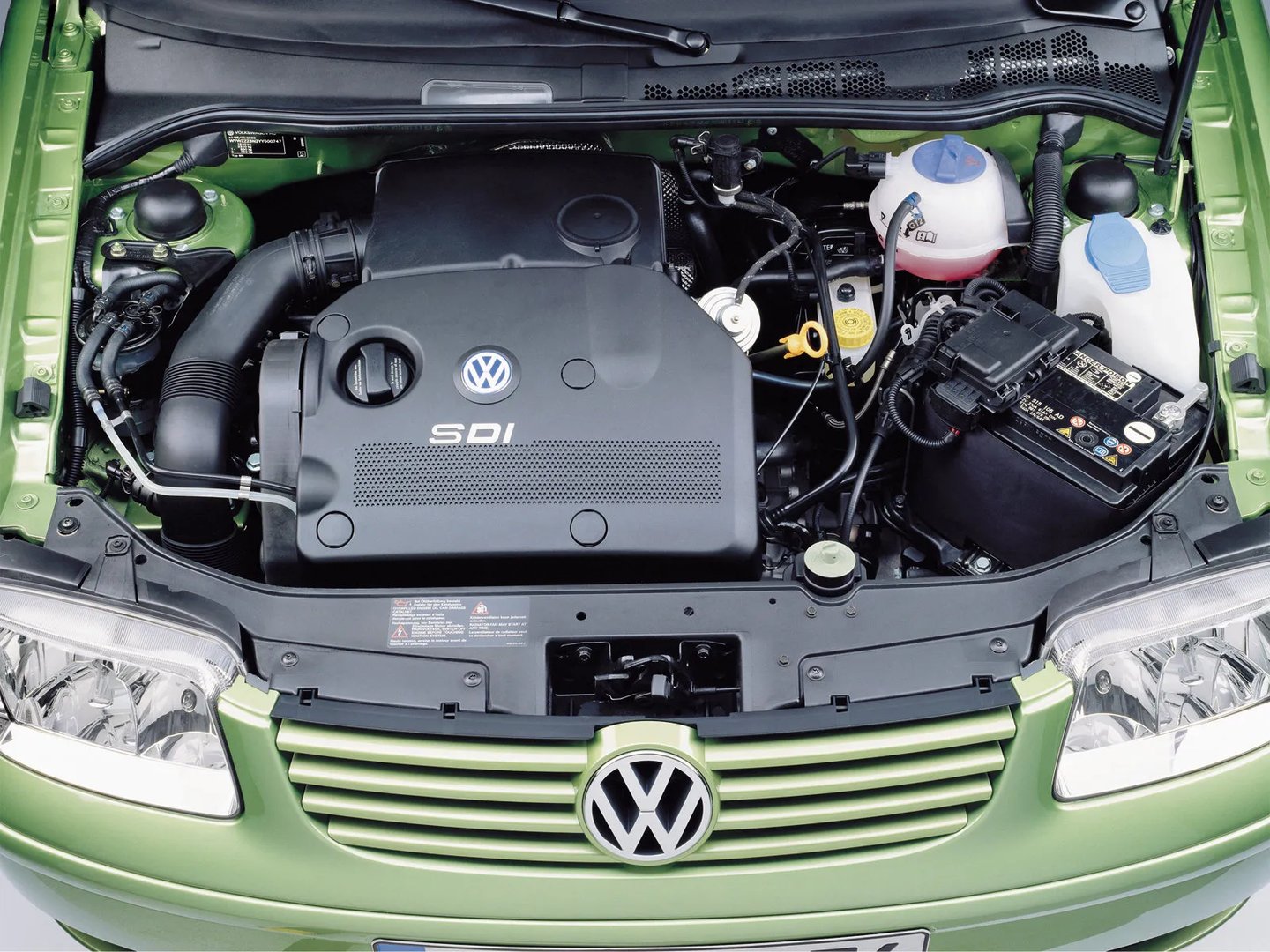 Volkswagen_Polo_3_generation_restyling__Mini_3-doors__2.jpg