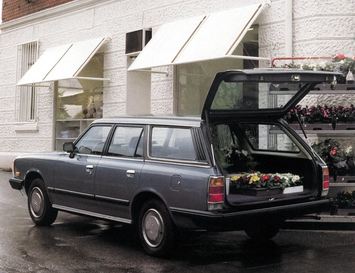 Mazda_929_2_generation__Estate_5-door__2.jpg