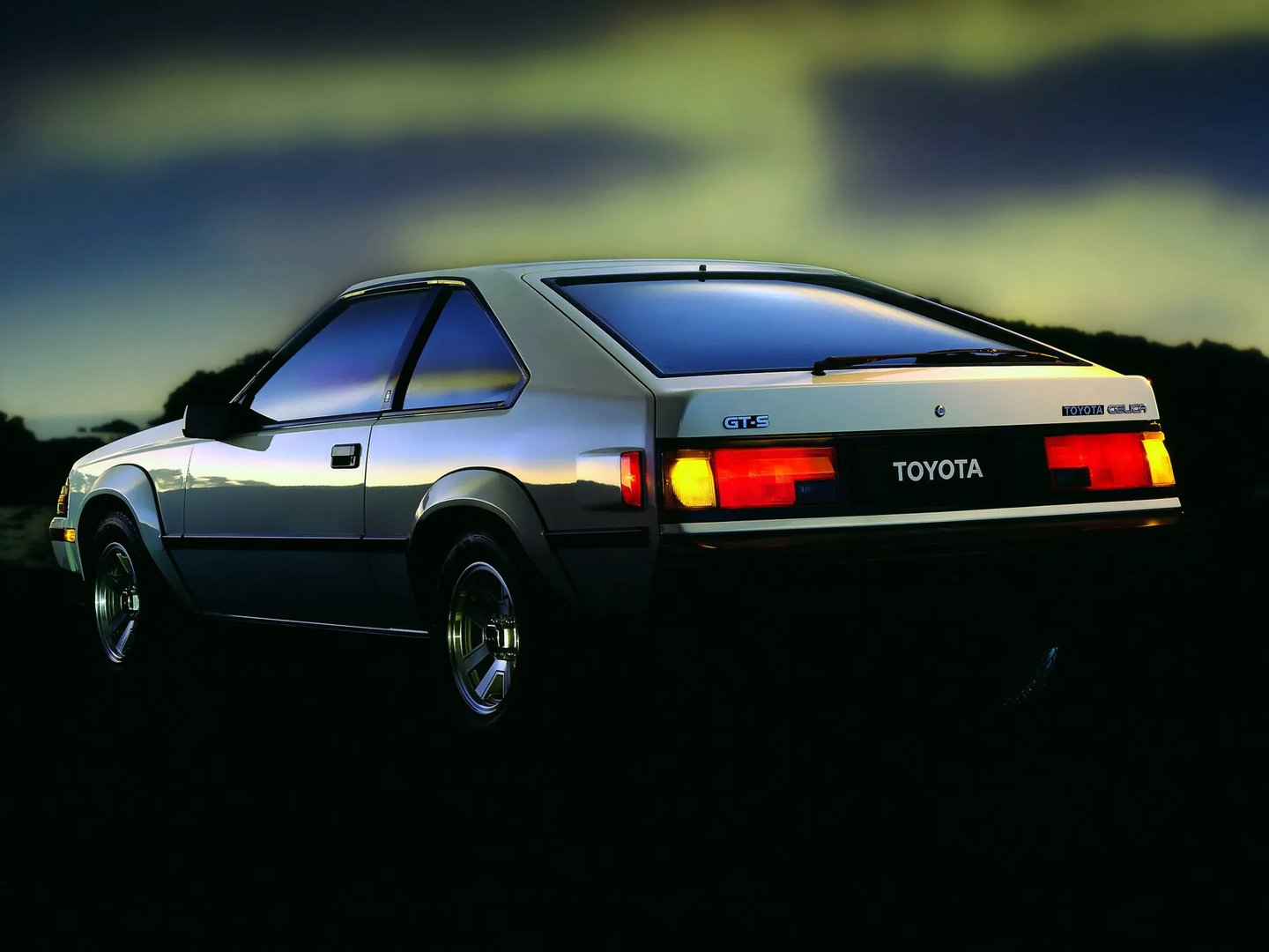 Toyota_Celica_3_generation__Liftback__4.jpg