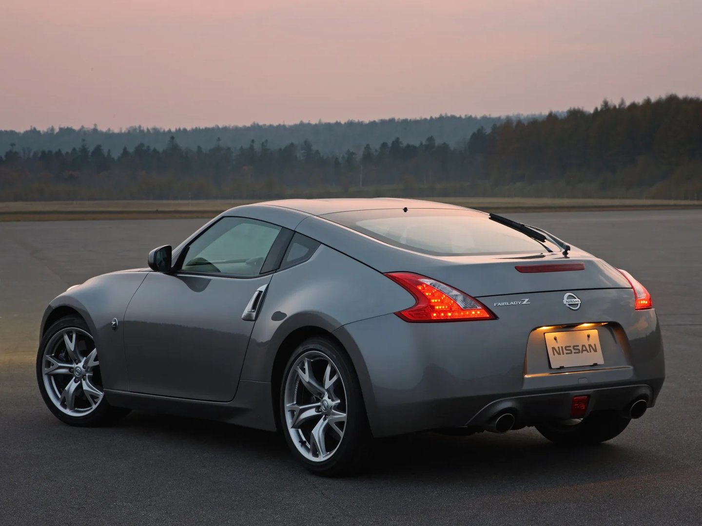 Nissan_Fairlady_Z_6_generation__Coupe__8.jpg