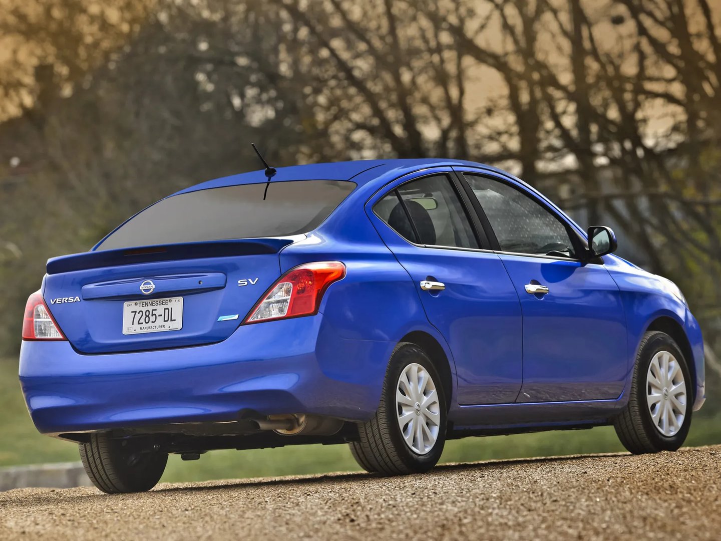 Nissan_Versa_2_generation__Sedan__2.jpg