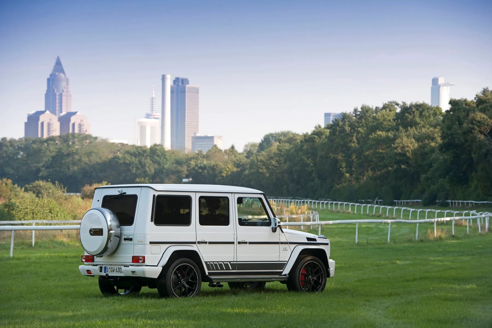 Mercedes_G-Class_AMG_1_generation_restyling_3__SUV_5-doors__6.jpg