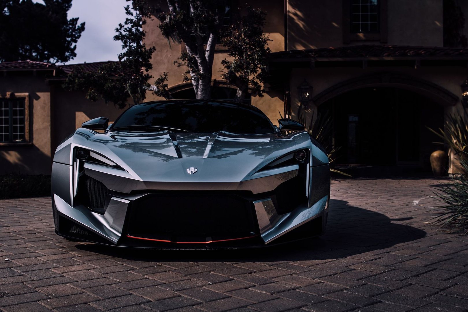 w-motors_Fenyr_Supersport_1_generation__Coupe__24.jpg
