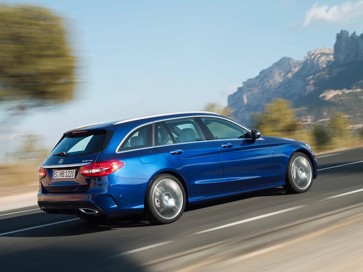 Mercedes_C-Class_4_generation__Estate_5-door__12.jpg