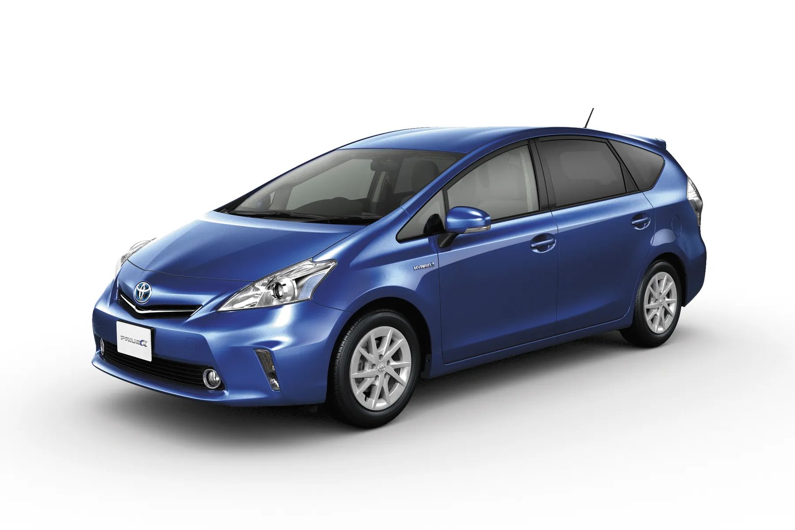 Toyota_Prius_Alpha_1_generation__Estate_5-door__3.jpg